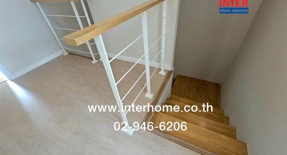 For sale 3 bedrooms townhouse in Don Mueang, Bangkok