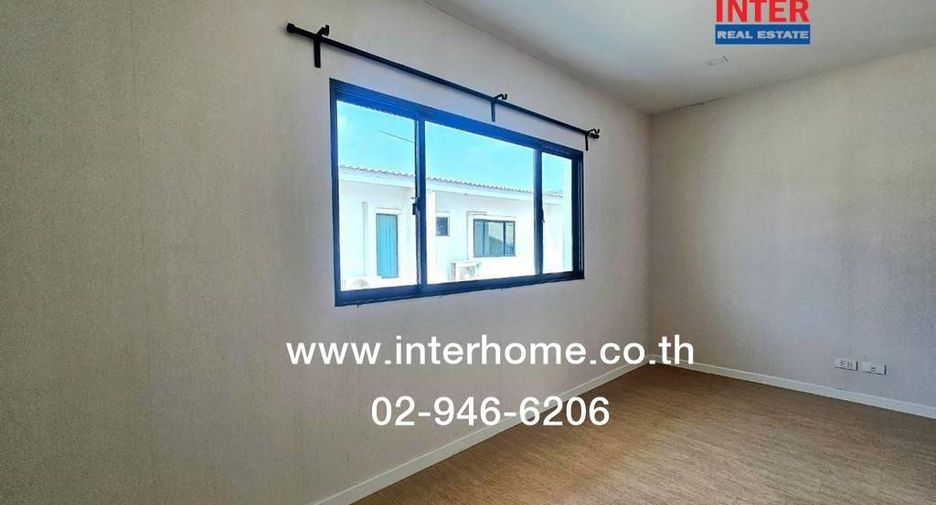 For sale 3 bedrooms townhouse in Don Mueang, Bangkok