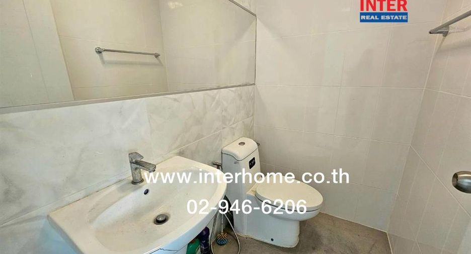 For sale 3 bedrooms townhouse in Don Mueang, Bangkok