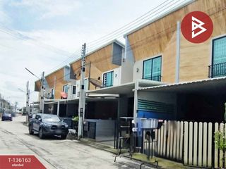 出售 2 卧室 联排别墅 在 Phan Thong, Chon Buri