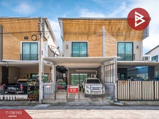出售 2 卧室 联排别墅 在 Phan Thong, Chon Buri
