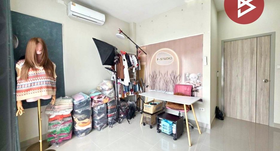Haus zum Kauf mit 3 Zimmer in Mueang Chon Buri, Chonburi