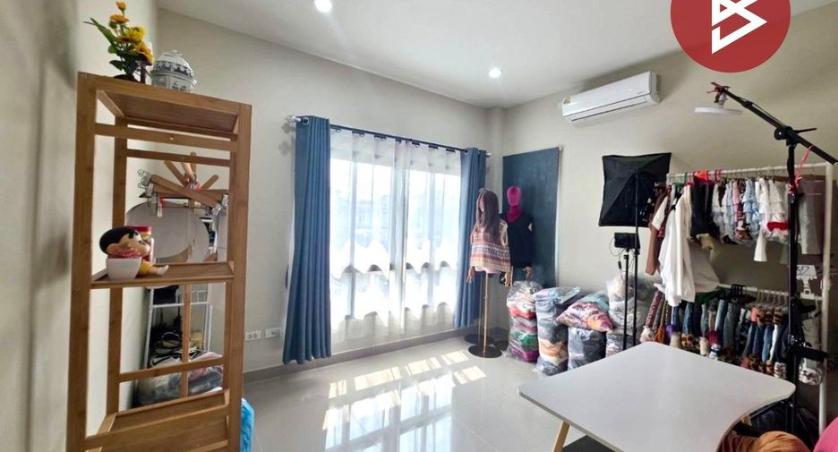 Haus zum Kauf mit 3 Zimmer in Mueang Chon Buri, Chonburi