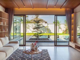 For rent 4 bedrooms villa in Mueang Phuket, Phuket