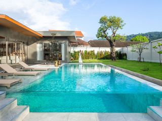 For rent 4 bedrooms villa in Mueang Phuket, Phuket