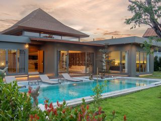 For rent 4 bedrooms villa in Mueang Phuket, Phuket