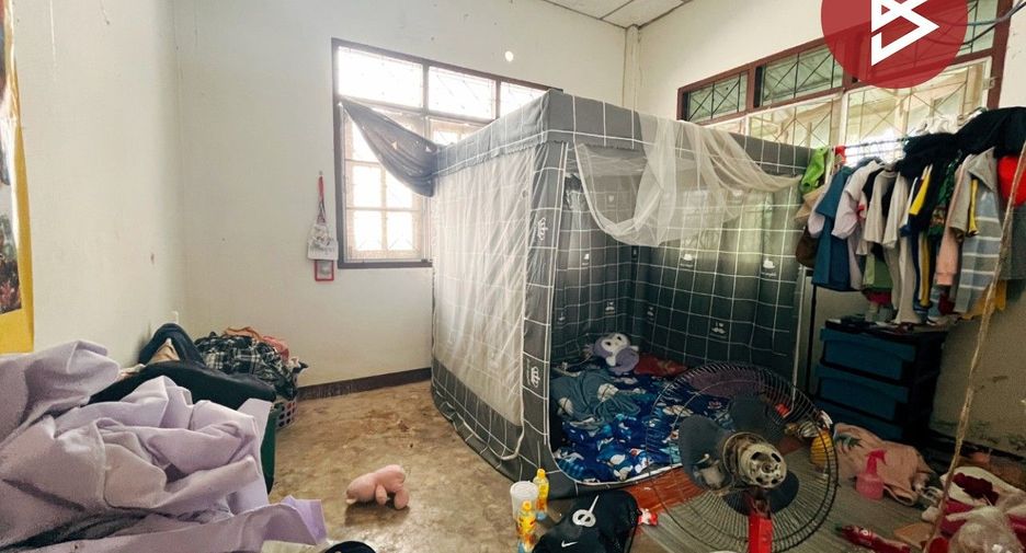 For sale 2 bedrooms house in Mueang Uthai Thani, Uthai Thani