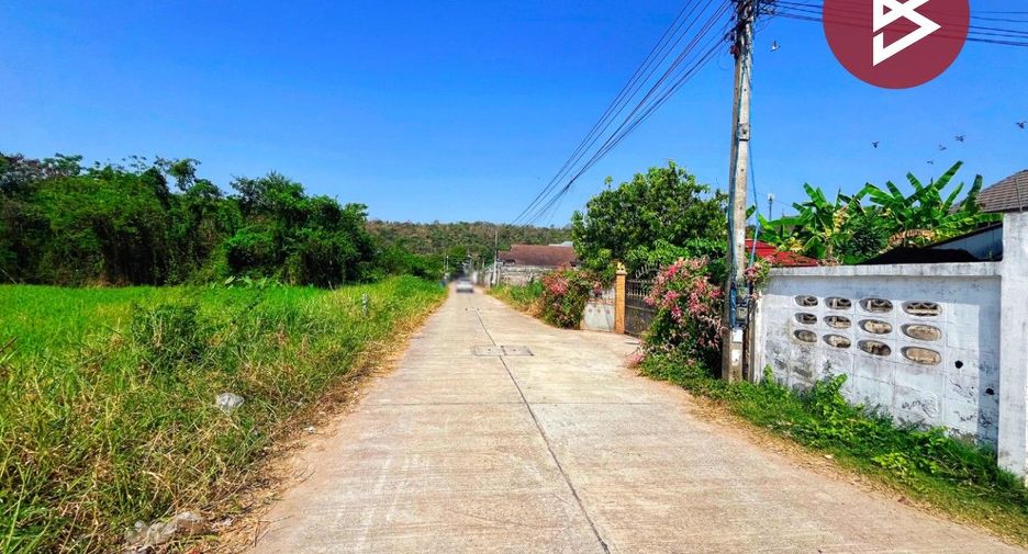 For sale 2 bedrooms house in Mueang Uthai Thani, Uthai Thani