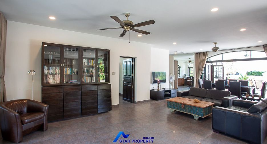 À vendre 5 chambres villa à Hua Hin, Prachuap Khiri Khan