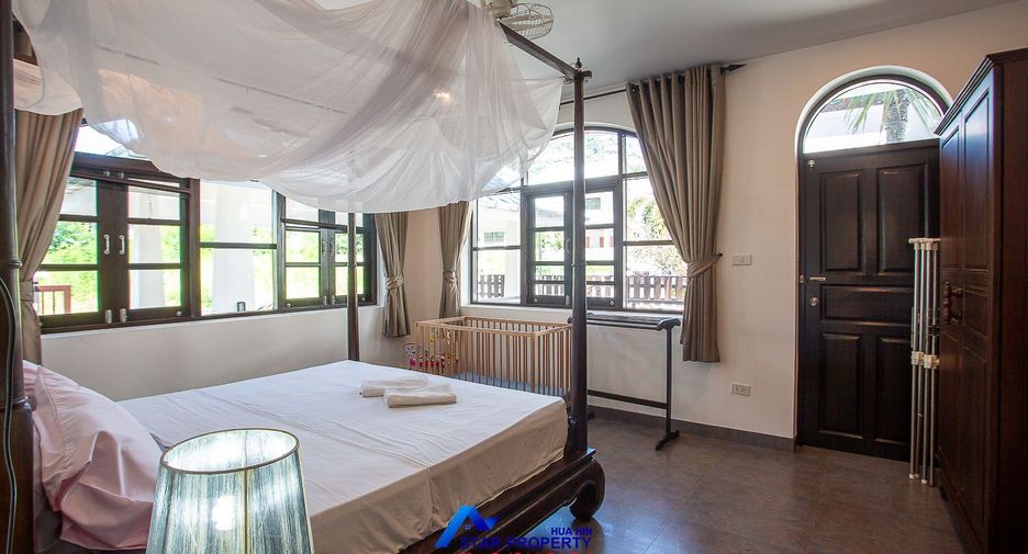 À vendre 5 chambres villa à Hua Hin, Prachuap Khiri Khan