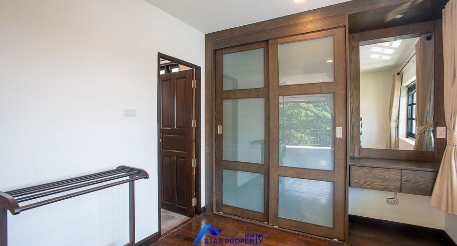 À vendre 5 chambres villa à Hua Hin, Prachuap Khiri Khan