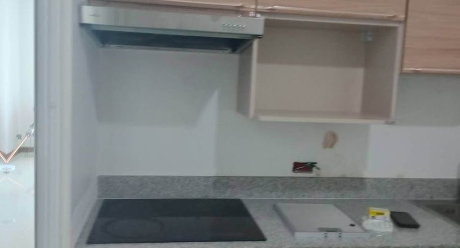Condo en venta de 2 habitaciones en Yan Nawa, Bangkok