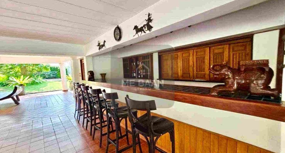 Villa zur Miete und zum Kauf mit 4 Zimmer in East Pattaya, Pattaya