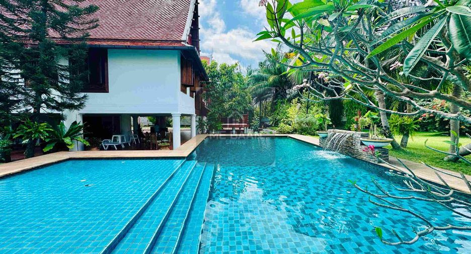 Villa zur Miete und zum Kauf mit 4 Zimmer in East Pattaya, Pattaya