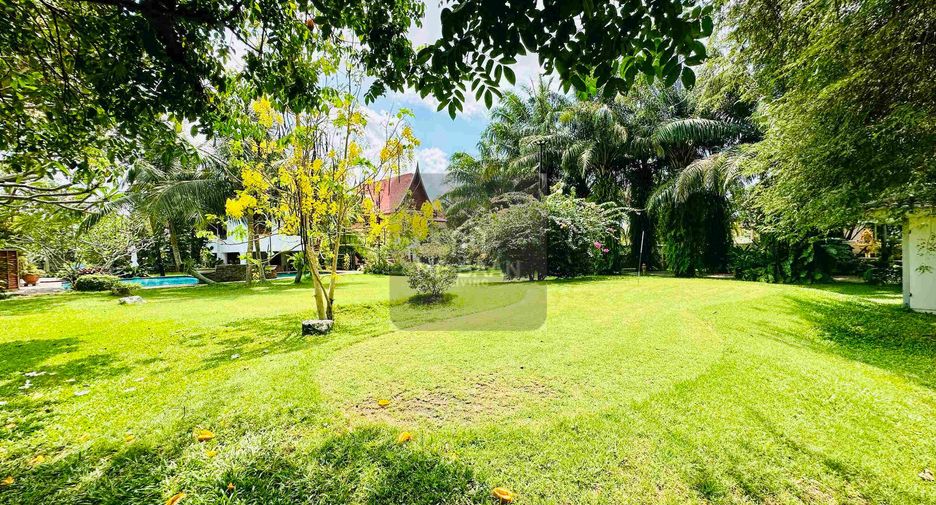 Villa zur Miete und zum Kauf mit 4 Zimmer in East Pattaya, Pattaya