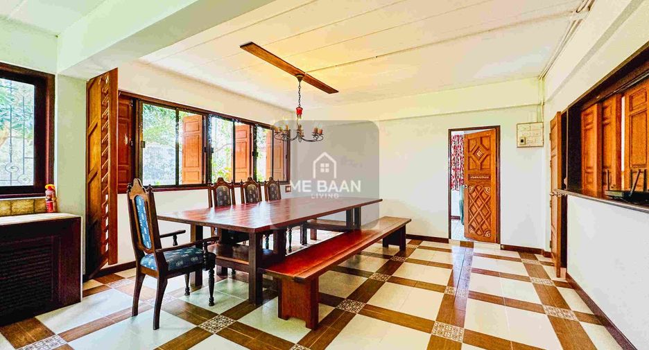Villa zur Miete und zum Kauf mit 4 Zimmer in East Pattaya, Pattaya