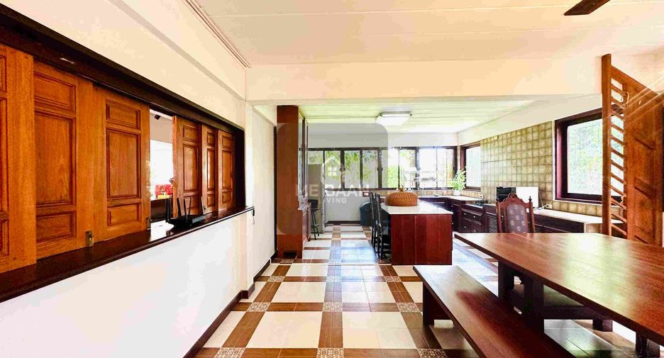 Villa zur Miete und zum Kauf mit 4 Zimmer in East Pattaya, Pattaya