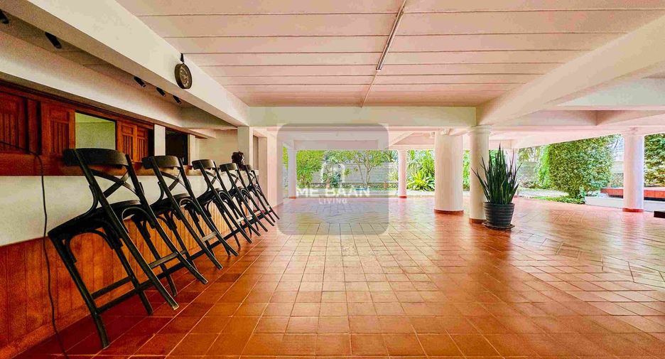 Villa zur Miete und zum Kauf mit 4 Zimmer in East Pattaya, Pattaya