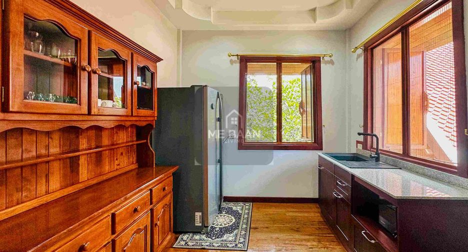 Villa zur Miete und zum Kauf mit 4 Zimmer in East Pattaya, Pattaya