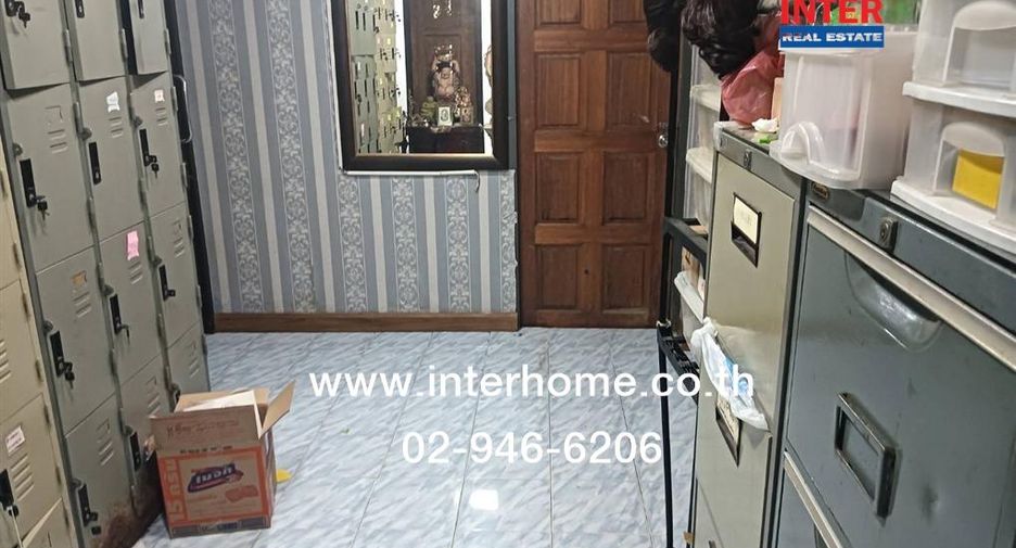 For sale 2 bedrooms retail Space in Bang Khun Thian, Bangkok