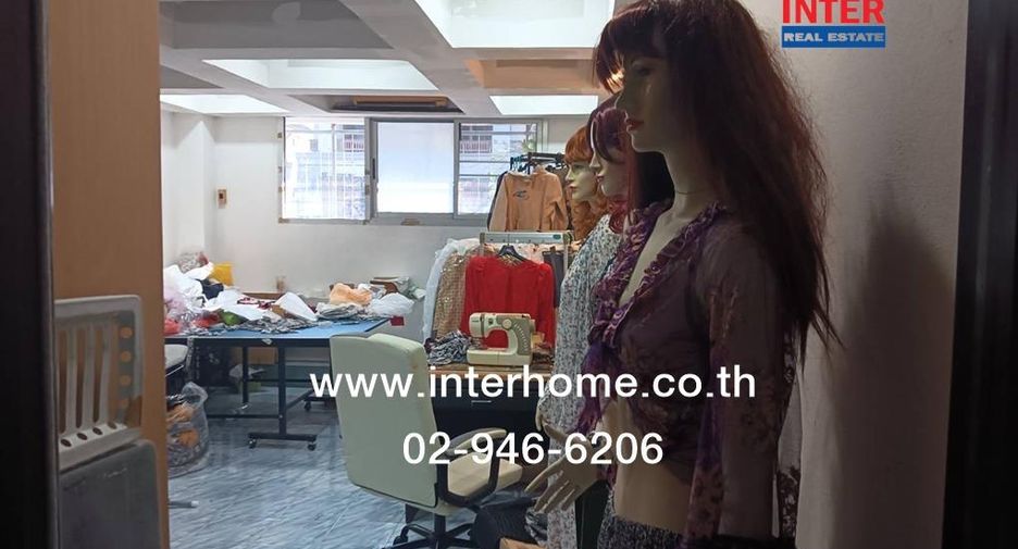 For sale 2 bedrooms retail Space in Bang Khun Thian, Bangkok