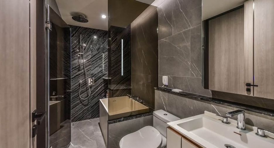 For rent 1 bed condo in Watthana, Bangkok