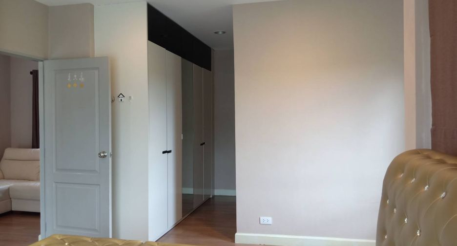 For rent 4 bedrooms house in Bang Khen, Bangkok