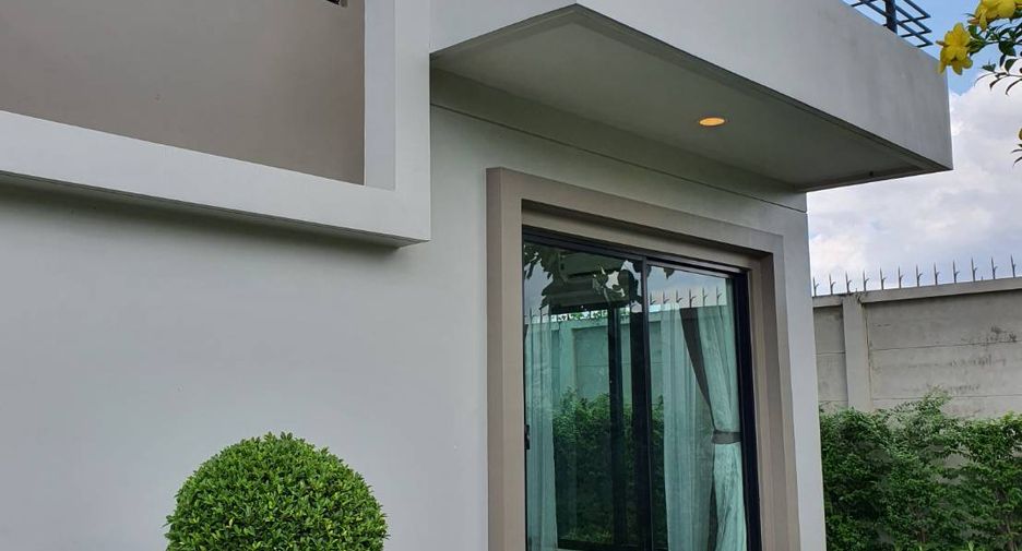 For rent 4 bedrooms house in Bang Khen, Bangkok