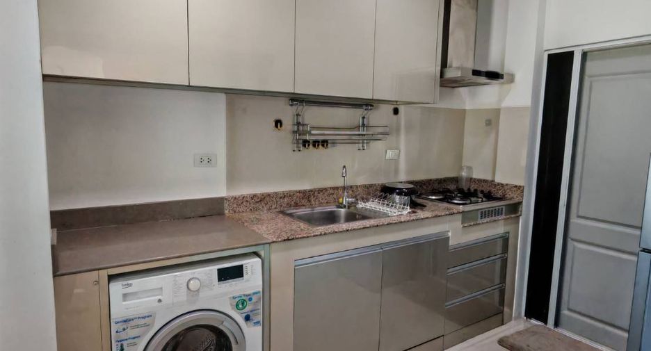For rent 4 bedrooms house in Bang Khen, Bangkok