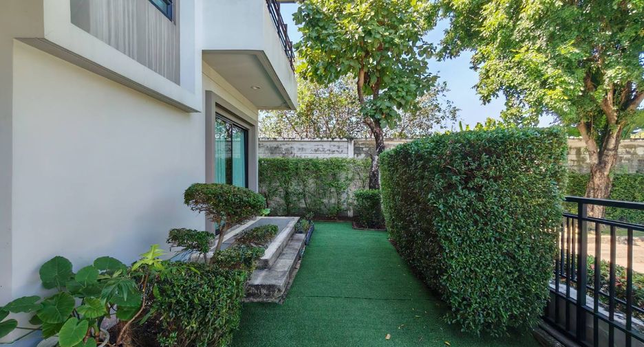 For rent 4 bedrooms house in Bang Khen, Bangkok