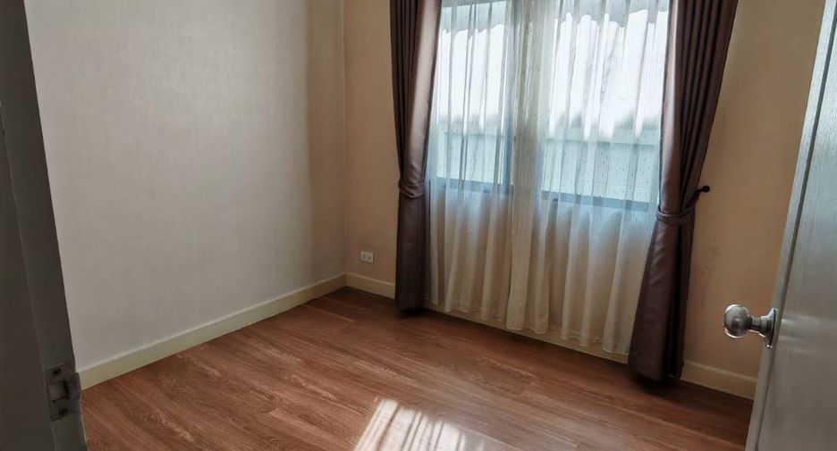 For rent 4 bedrooms house in Bang Khen, Bangkok