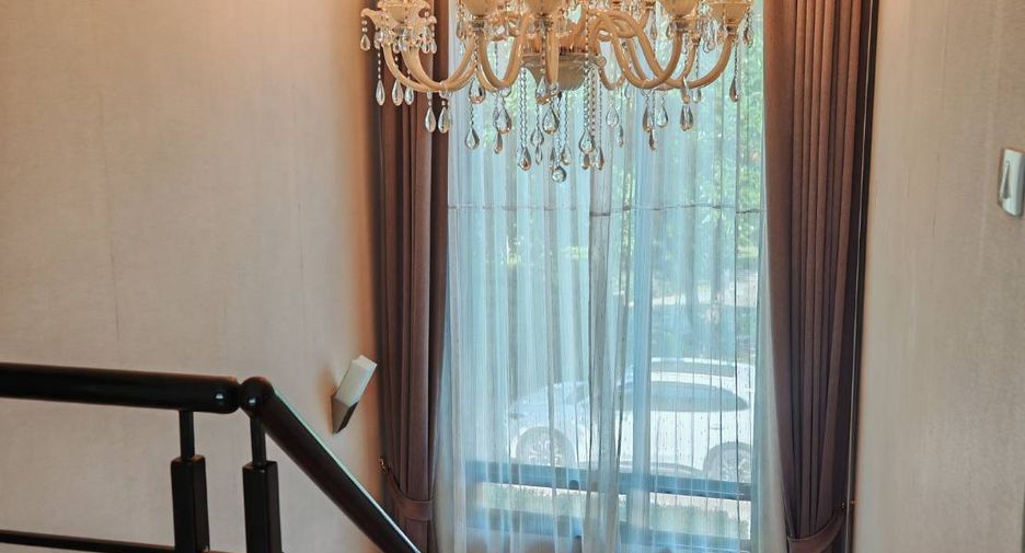 For rent 4 bedrooms house in Bang Khen, Bangkok