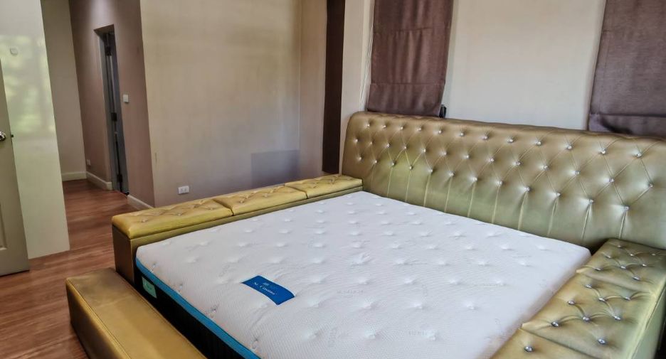For rent 4 bedrooms house in Bang Khen, Bangkok