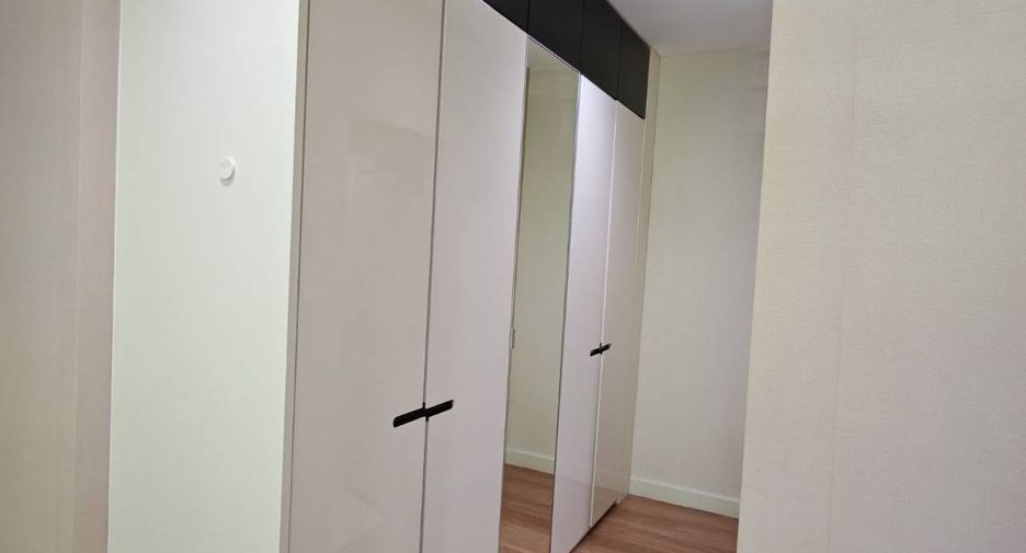 For rent 4 bedrooms house in Bang Khen, Bangkok