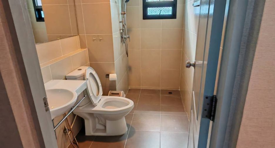 For rent 4 bedrooms house in Bang Khen, Bangkok