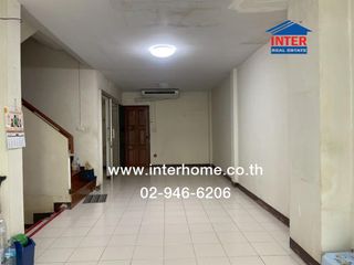 For sale 4 bedrooms townhouse in Lat Phrao, Bangkok