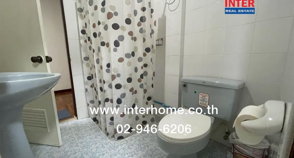 Reihenhaus zum Kauf mit 4 Zimmer in Lat Phrao, Bangkok