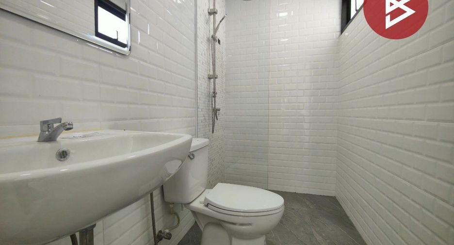 À vendre 3 chambres maison à Kamphaeng Saen, Nakhon Pathom