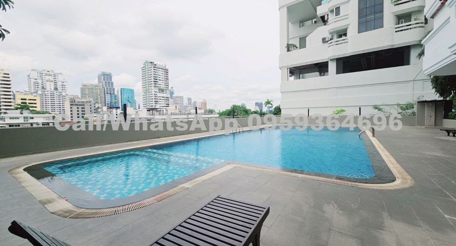 Apartamento en alquiler de 3 habitaciones en Khlong Toei, Bangkok