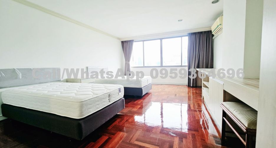 Apartamento en alquiler de 3 habitaciones en Khlong Toei, Bangkok