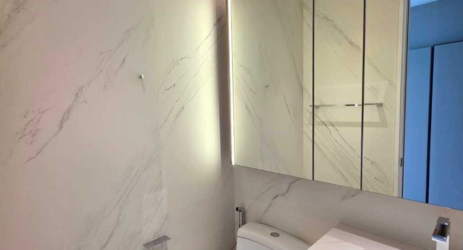 Wohnung zur Miete und zum Kauf mit 3 Zimmer in Sathon, Bangkok