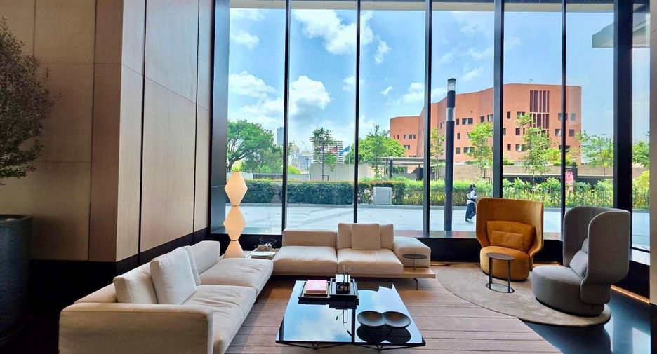 Wohnung zur Miete und zum Kauf mit 3 Zimmer in Sathon, Bangkok