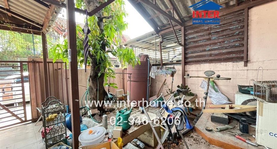 Casa adosada en venta de 2 habitaciones en Khlong Sam Wa, Bangkok