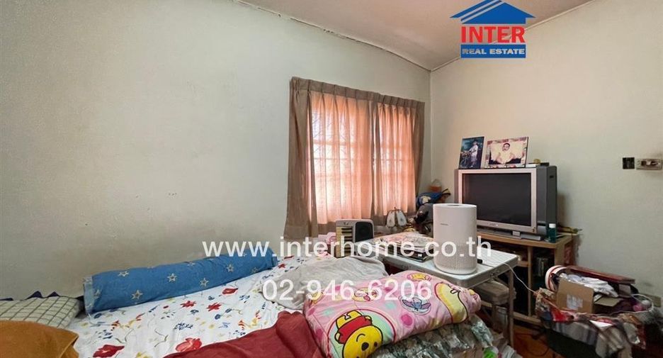 Casa adosada en venta de 2 habitaciones en Khlong Sam Wa, Bangkok