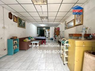 For sale 2 ベッドルーム townhouse in Saphan Sung, Bangkok
