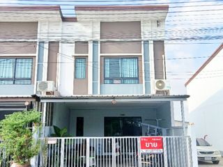 出售 4 卧室 联排别墅 在 Sam Phran, Nakhon Pathom