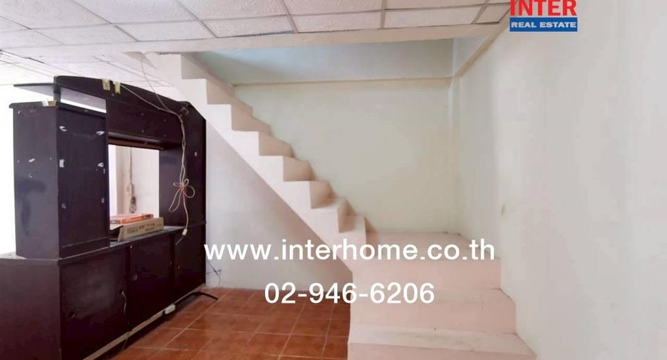 Casa adosada en venta de 2 habitaciones en Khlong Luang, Pathum Thani
