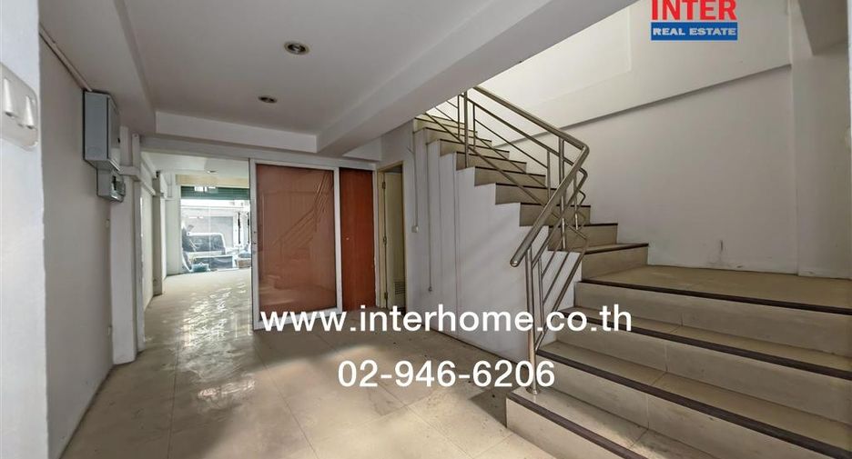 For sale 4 bedrooms retail Space in Bang Bon, Bangkok