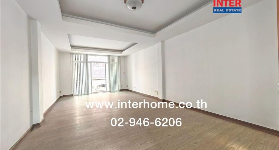 For sale 4 bedrooms retail Space in Bang Bon, Bangkok