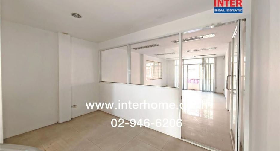 For sale 4 bedrooms retail Space in Bang Bon, Bangkok